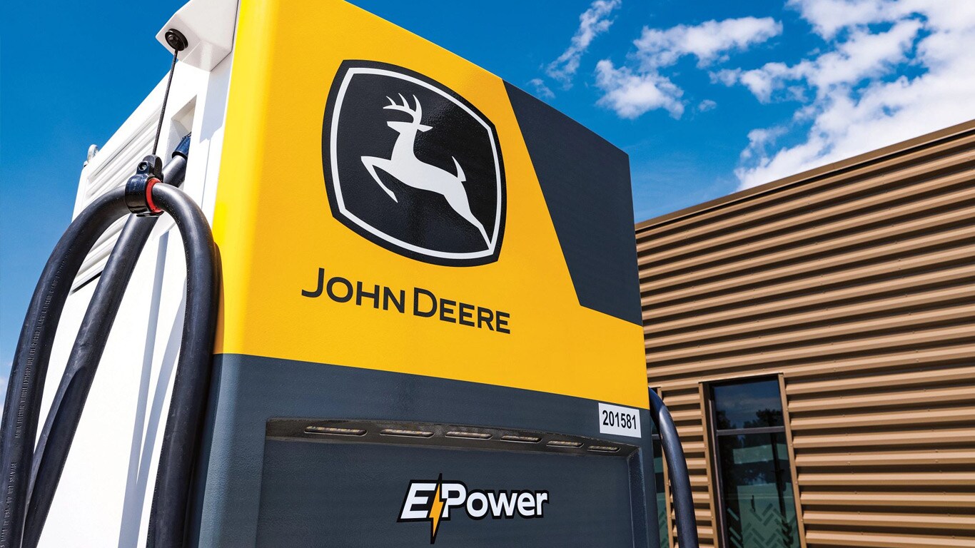 Prikaz John Deere E-Power stanice za punjenje