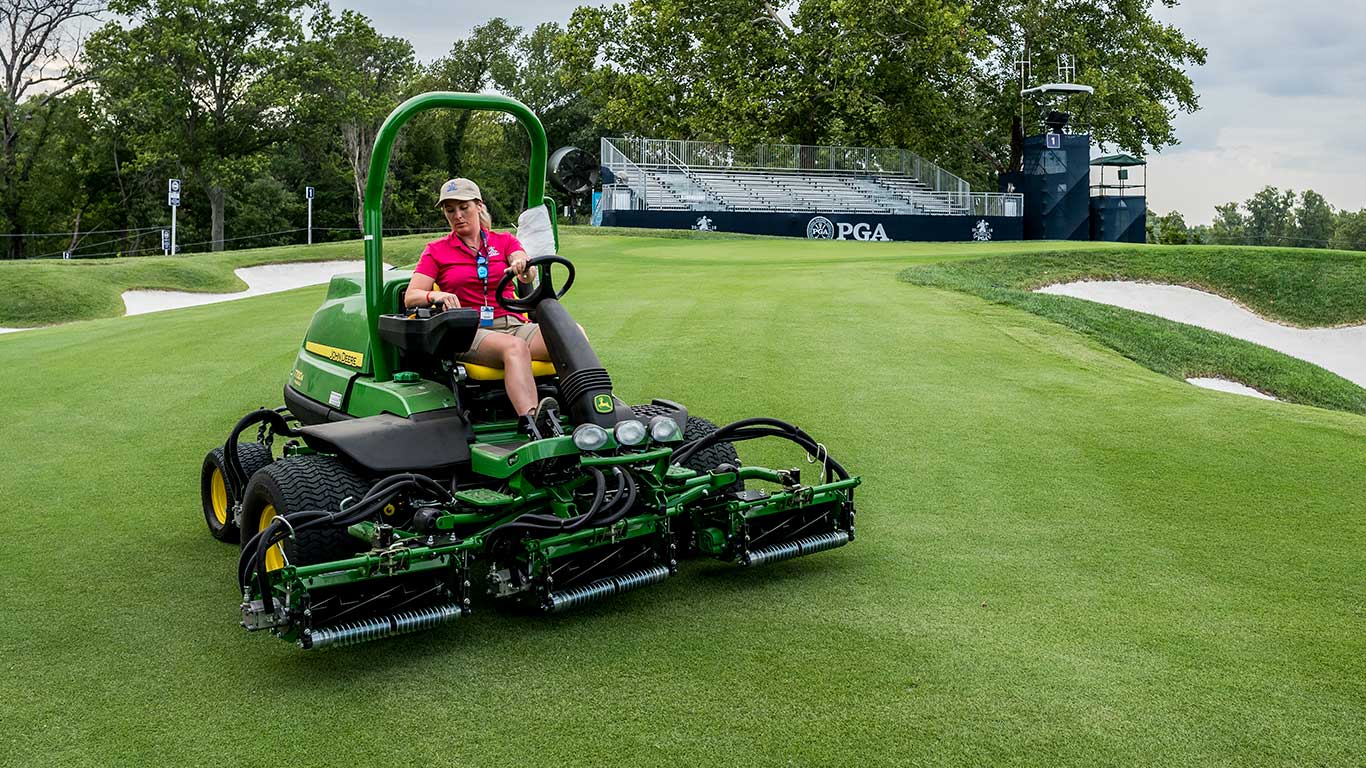 Golf i sport, dodaci, donji noževi, polje, golf igralište, ultra nisko košenje travnjaka za turnir